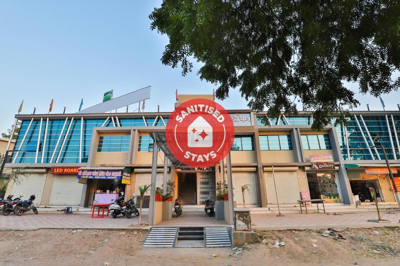 Oyo 23289 Hotel Anmol Palace Ahmedabad Luaran gambar